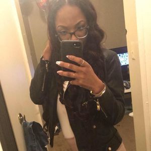 Meet your Posher, Sandy